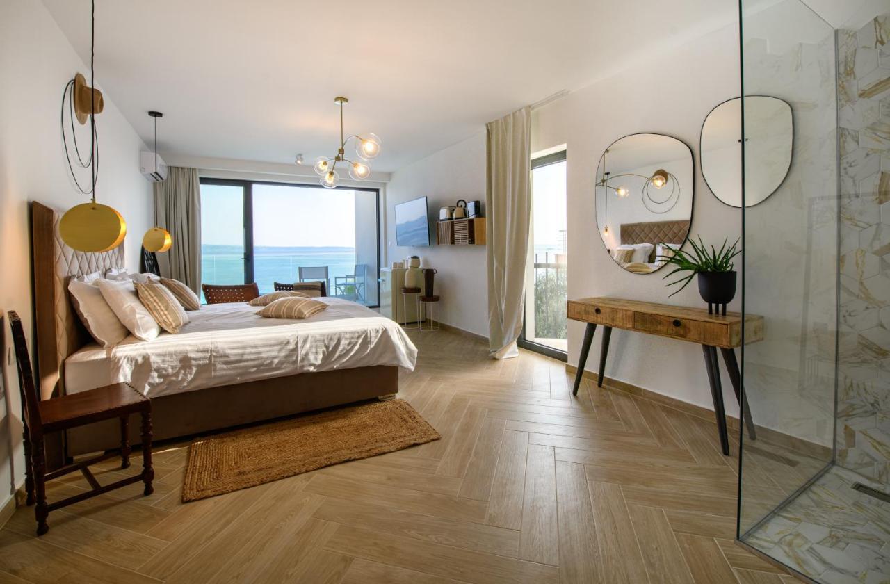 Gallery Luxury Suites & Rooms-Only Adults Split Ngoại thất bức ảnh