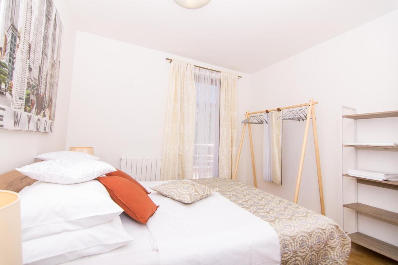 Gallery Luxury Suites & Rooms-Only Adults Split Ngoại thất bức ảnh