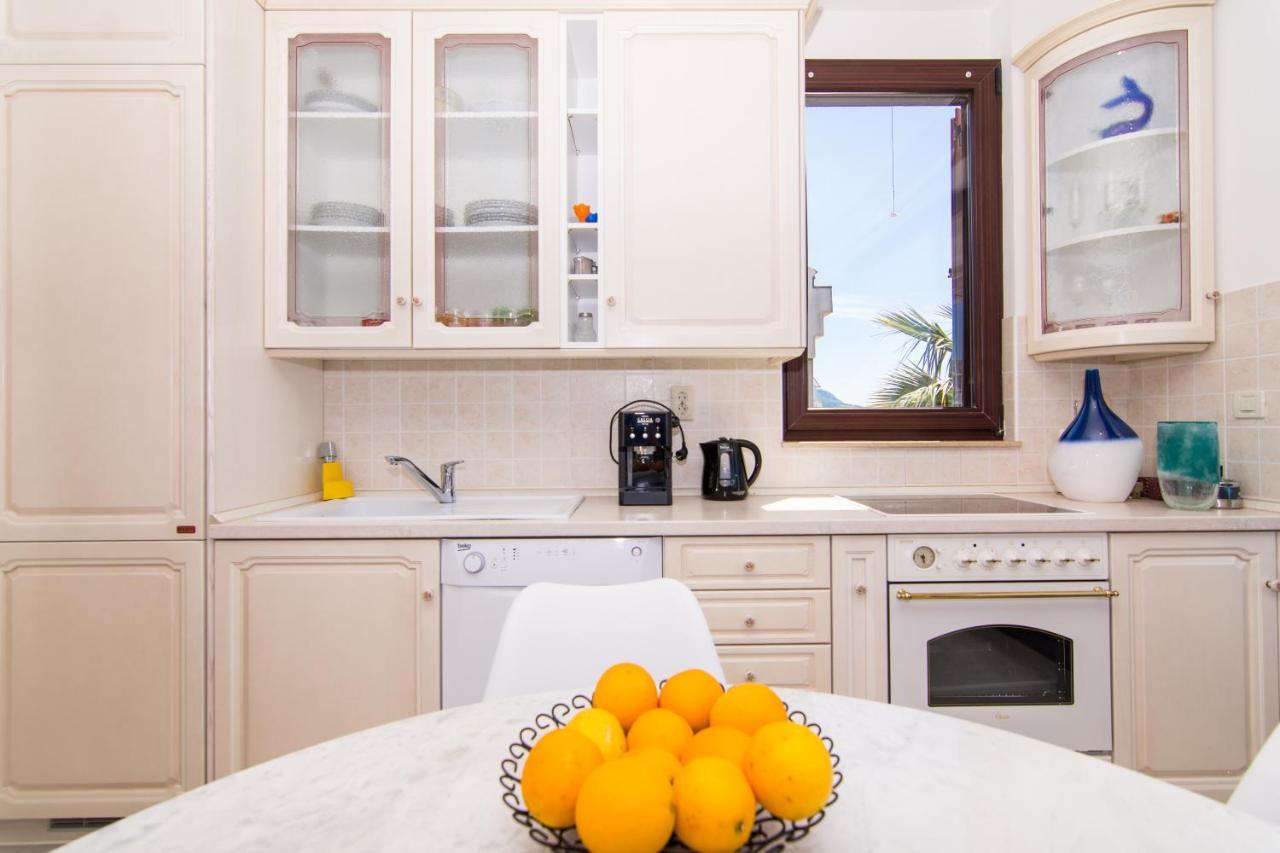 Gallery Luxury Suites & Rooms-Only Adults Split Ngoại thất bức ảnh