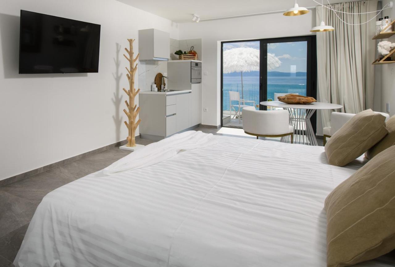 Gallery Luxury Suites & Rooms-Only Adults Split Ngoại thất bức ảnh