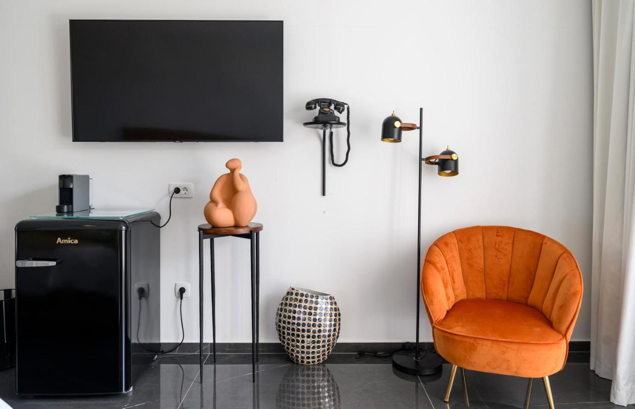 Gallery Luxury Suites & Rooms-Only Adults Split Ngoại thất bức ảnh