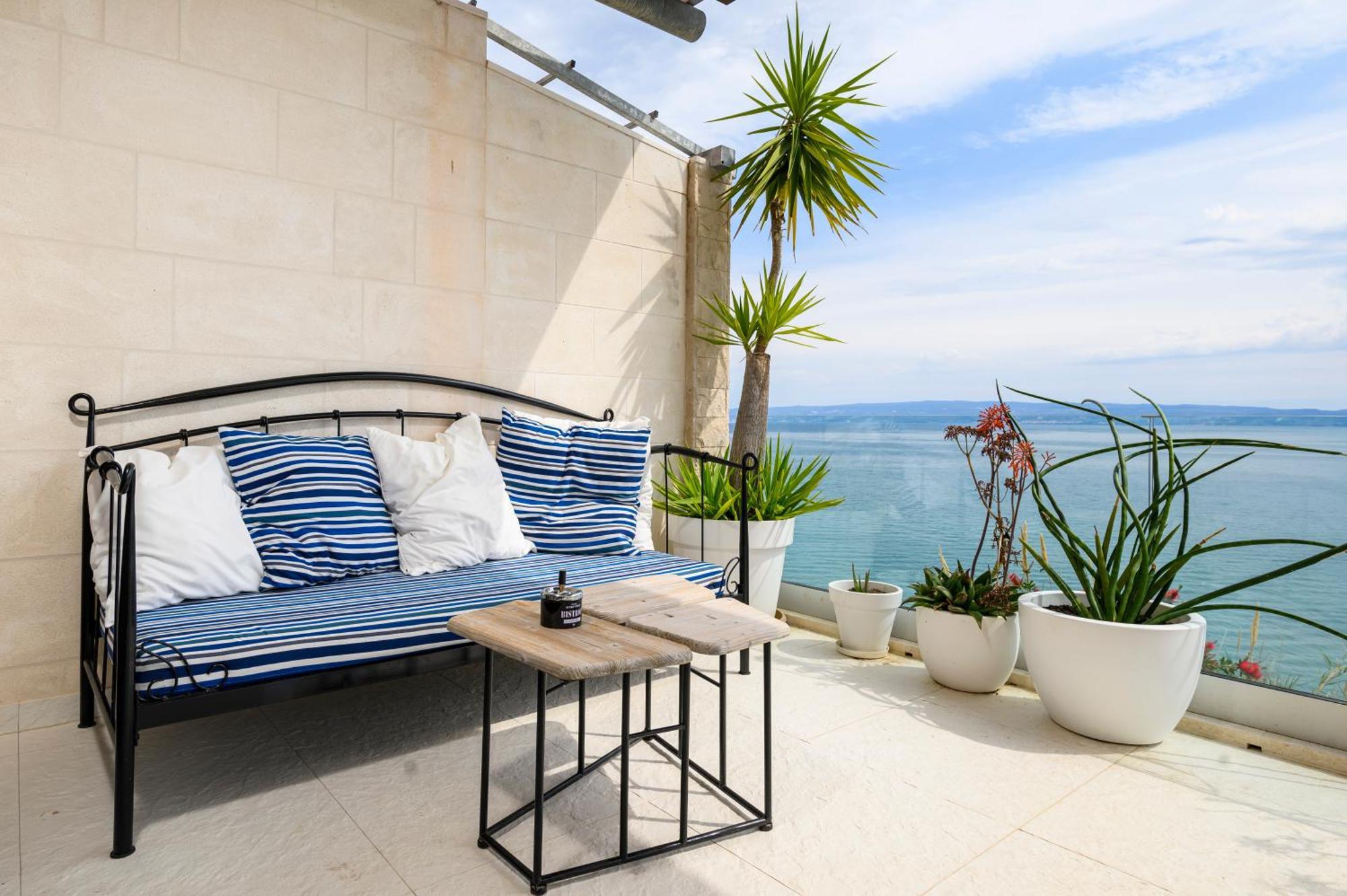 Gallery Luxury Suites & Rooms-Only Adults Split Ngoại thất bức ảnh